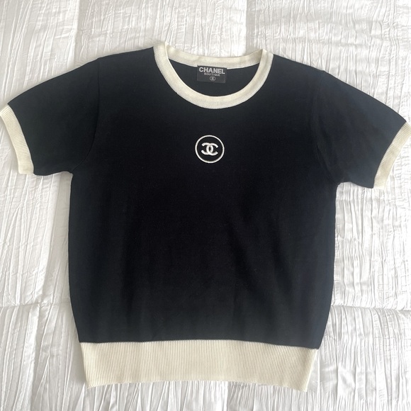 Vintage CHANEL top - Picture 1 of 5